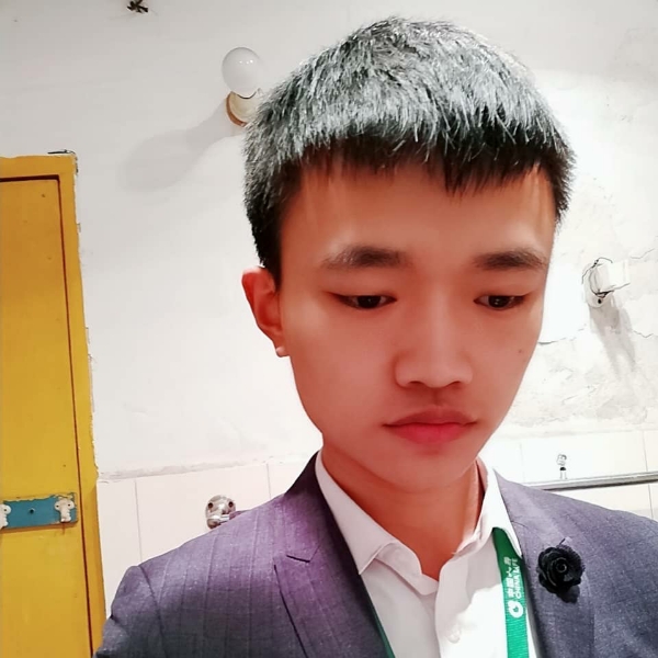 唐诚97的照片