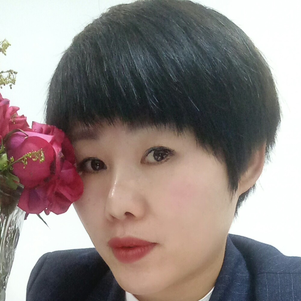 潘诺的照片