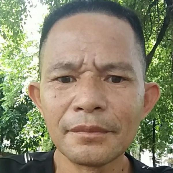 山水向土豪的照片