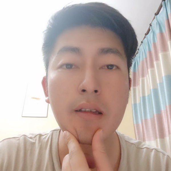 尹寒遥的照片
