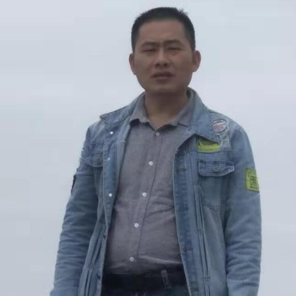 现世无情的照片
