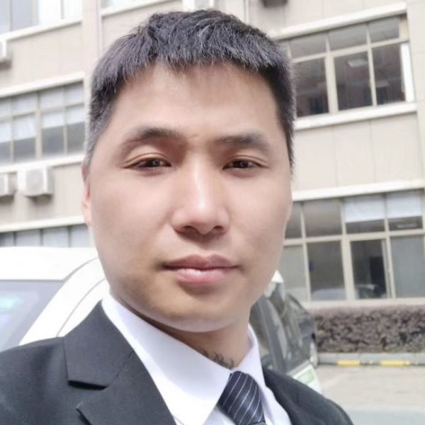 雨挽手和谐的照片