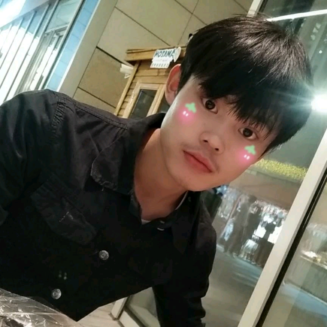 言初。。的照片