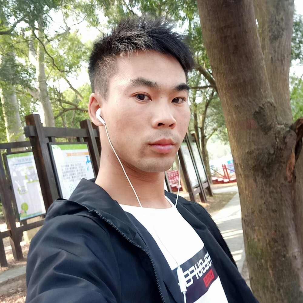 ___ Alone的照片
