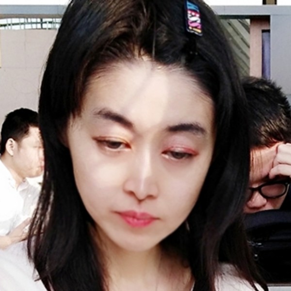 小兔子轻松的照片