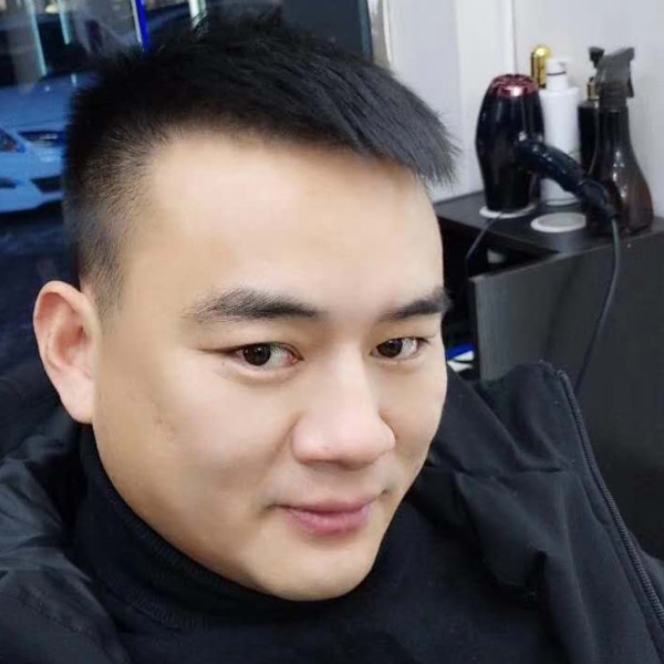 无语放弃大叔的照片
