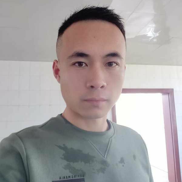 金毛回眸震动的照片