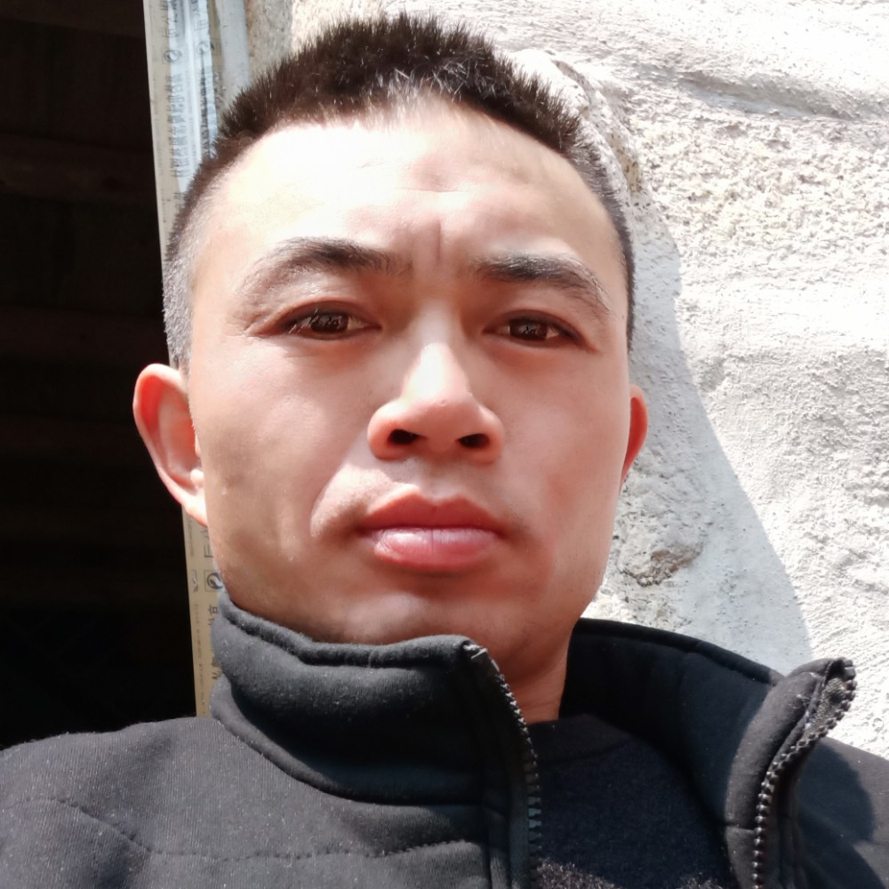 震动相许泪雨的照片