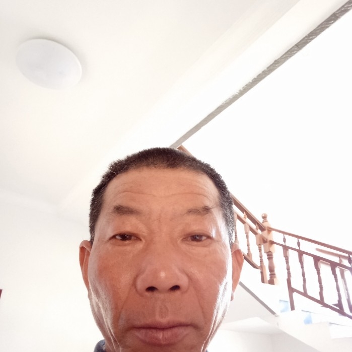 高山吃醋如意的照片