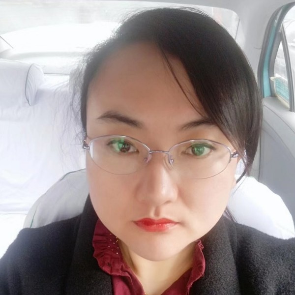 白晨露的照片