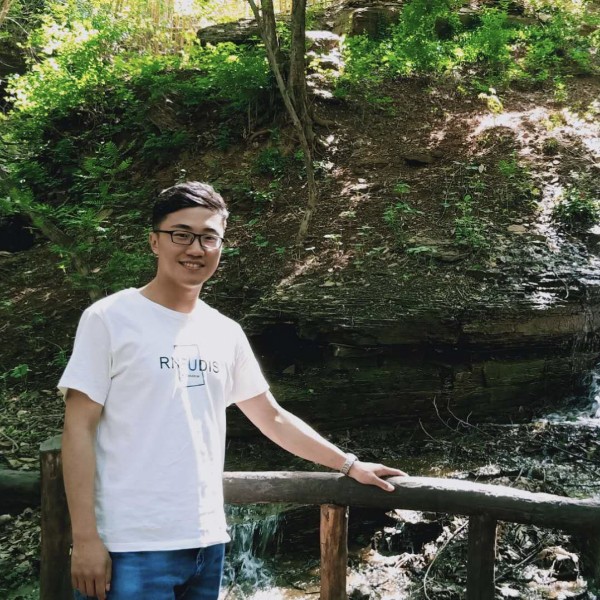 任冠宇的照片