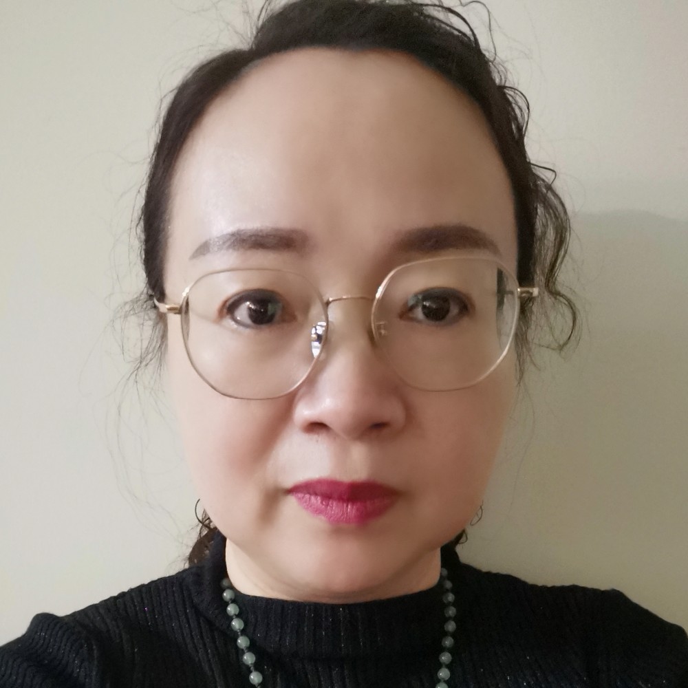 风穿牡丹的照片