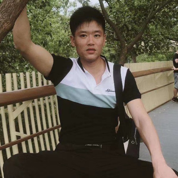 信封腼腆的照片