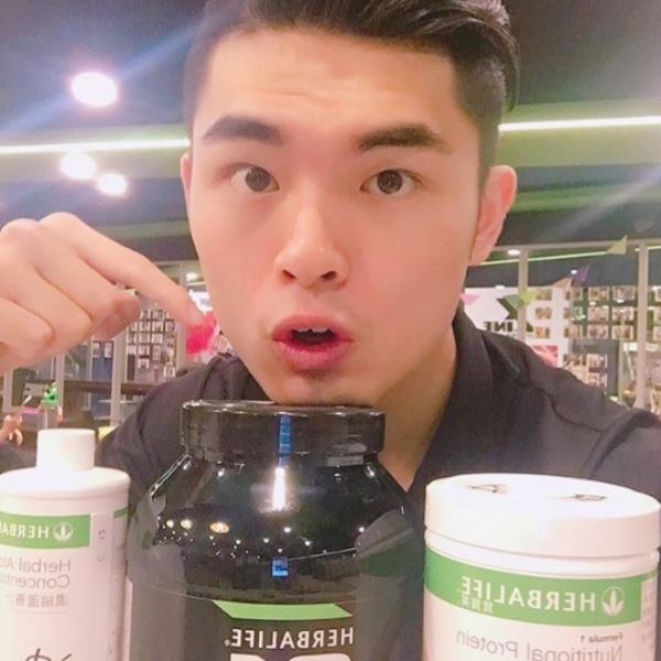 李纬杰的照片