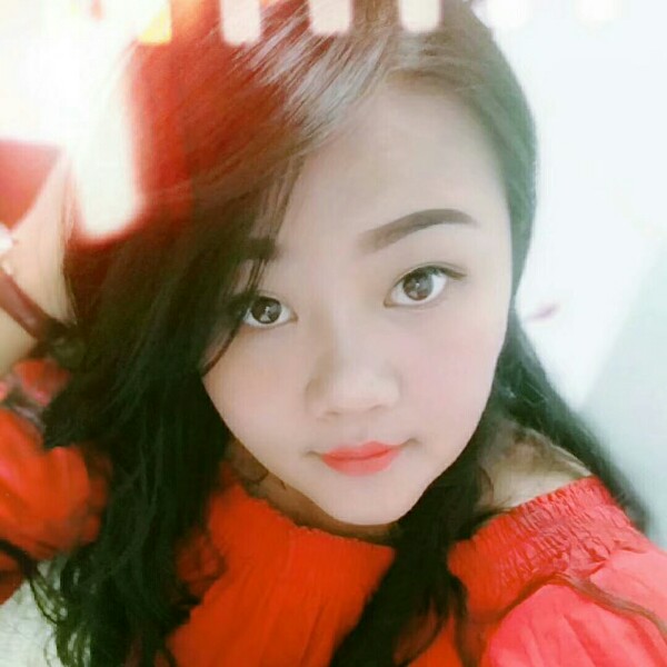 胖嘟嘟的女汉子的照片