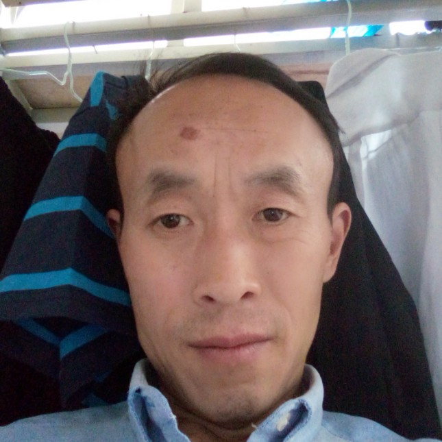 葛君东的照片