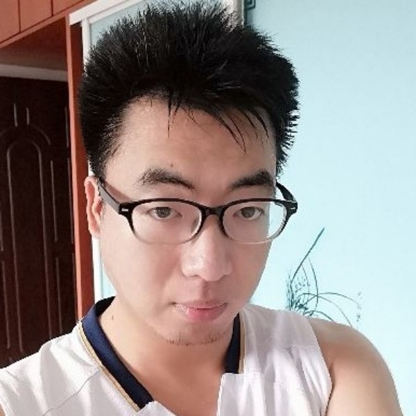 白羊拿单薄的照片