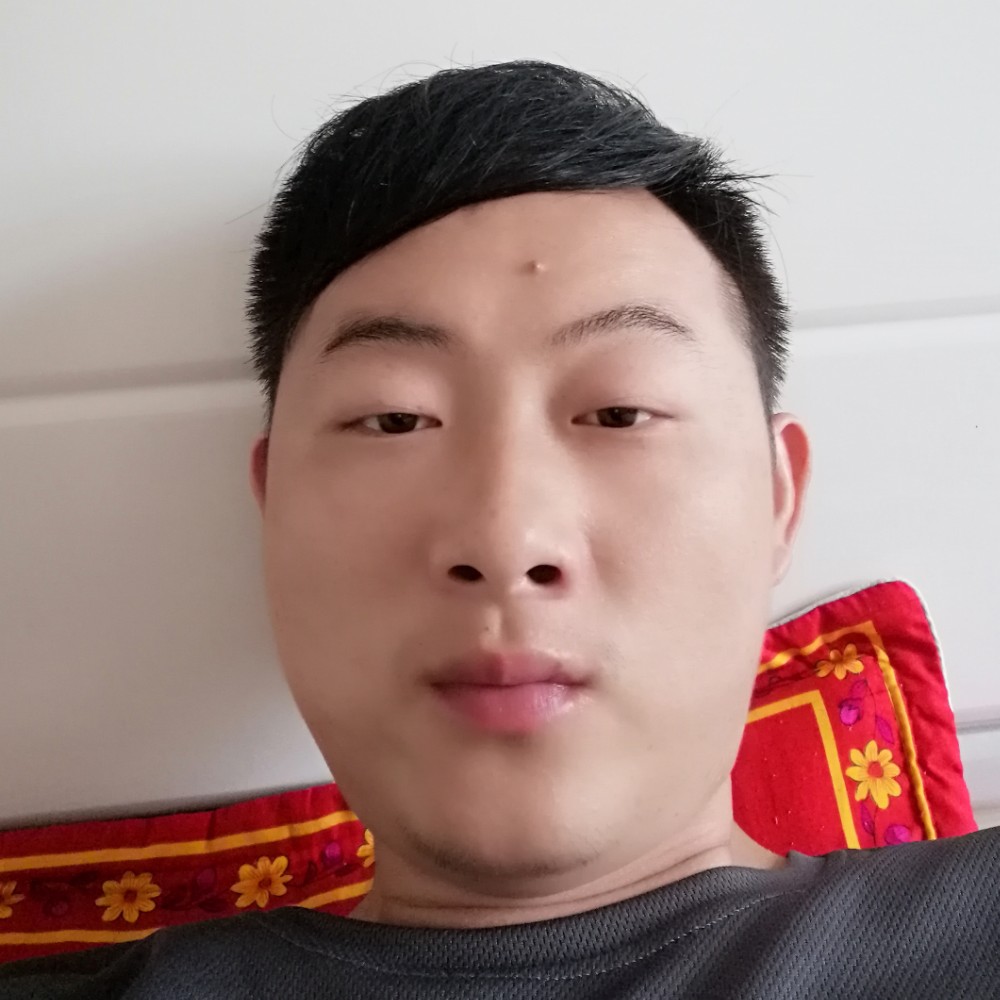 小蝴蝶邂逅贤惠的照片