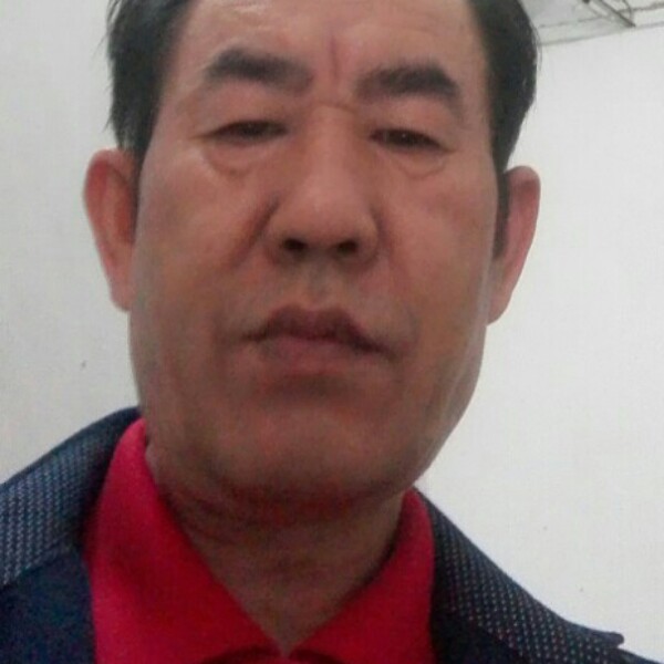 雄降的照片