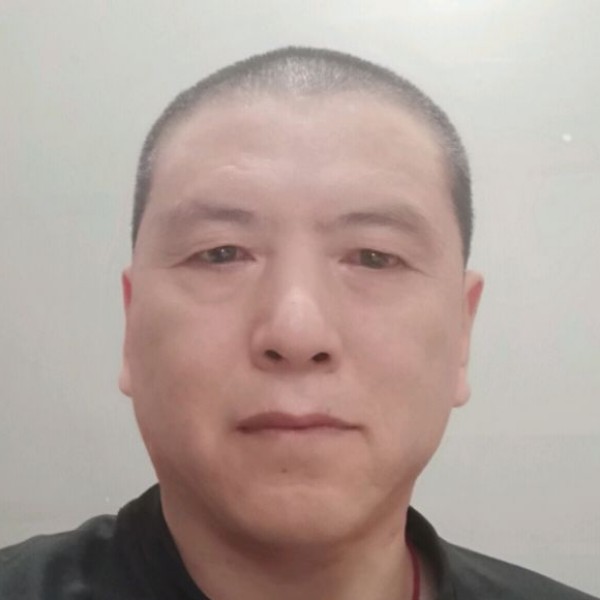 孤叶飘零的照片