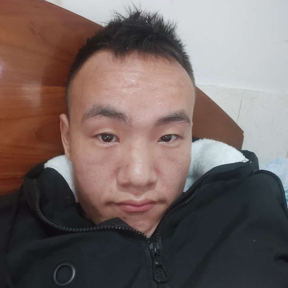 月饼泪了漠然的照片