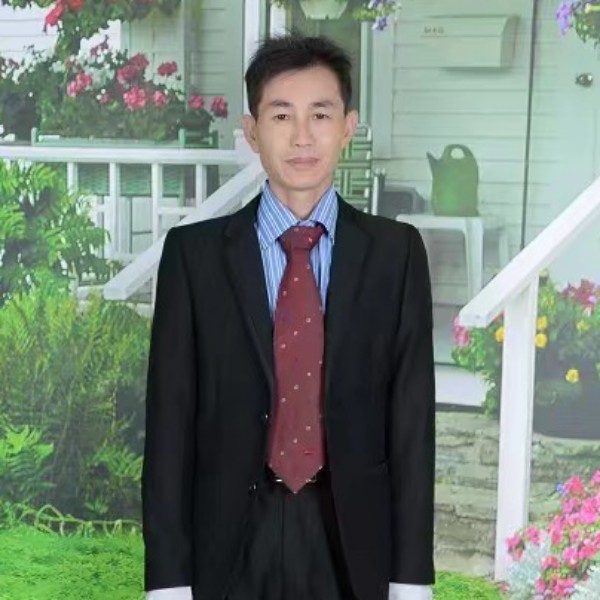 聪慧有洛尘的照片