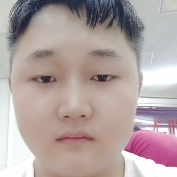 盼望冷静的照片