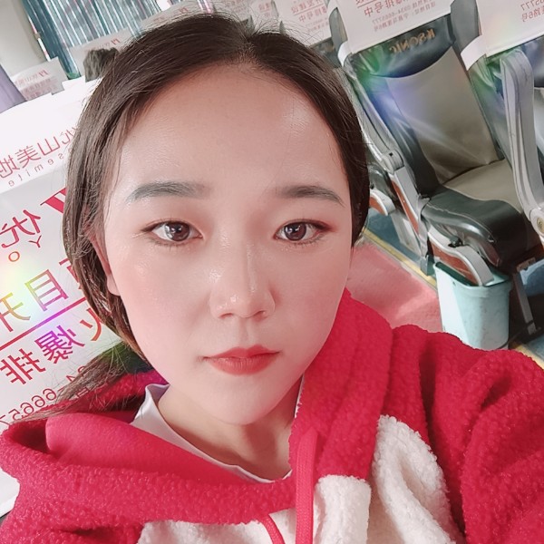 绚烂与矜柔的照片