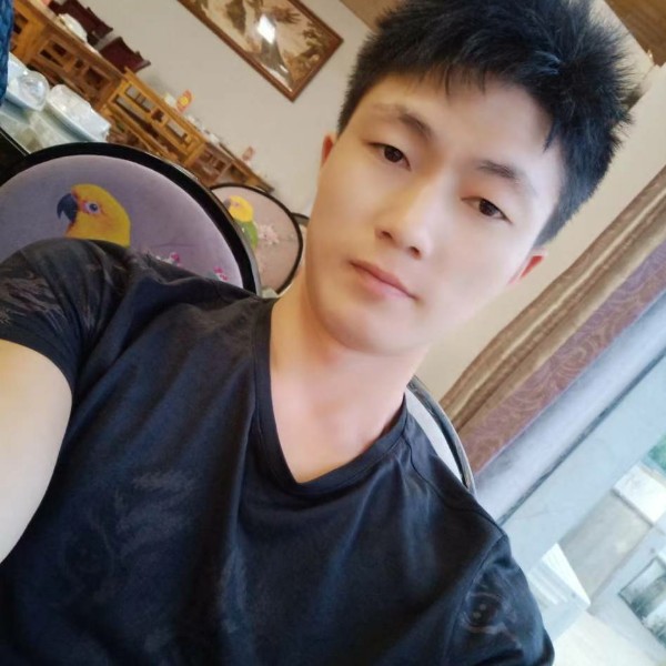 错落成殇的照片