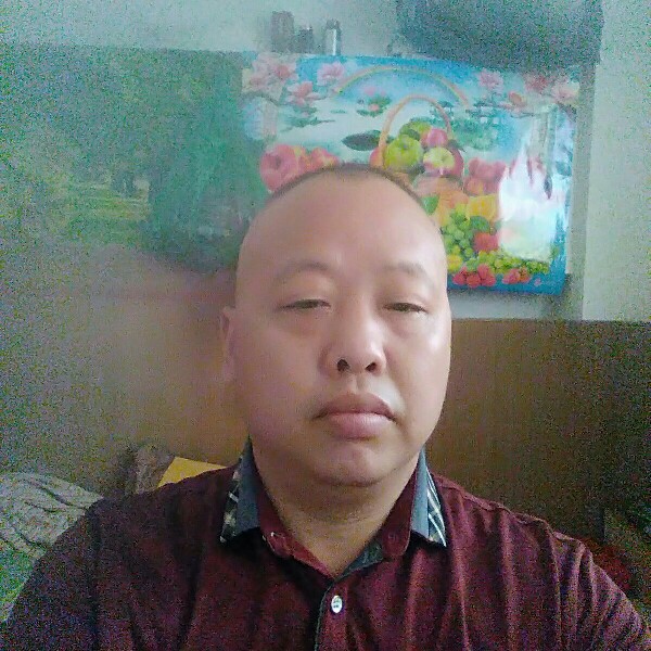 冬天深拥我们的的照片