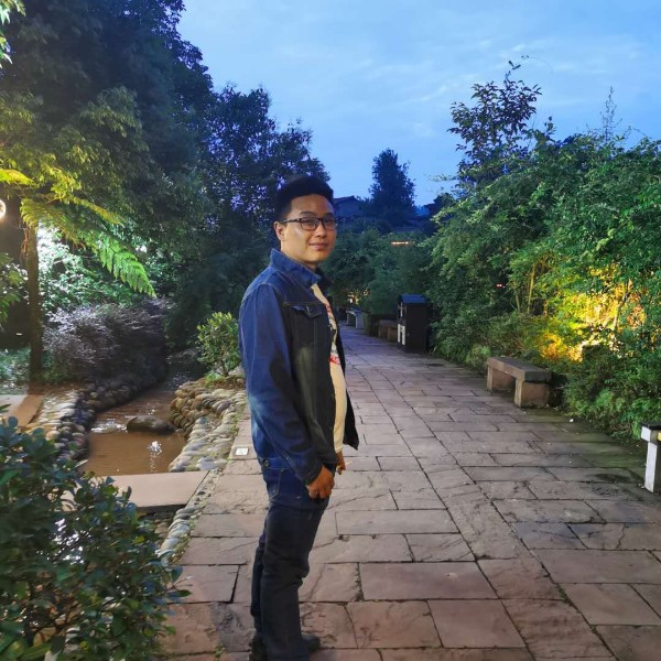 失眠拾忆墨镜的照片