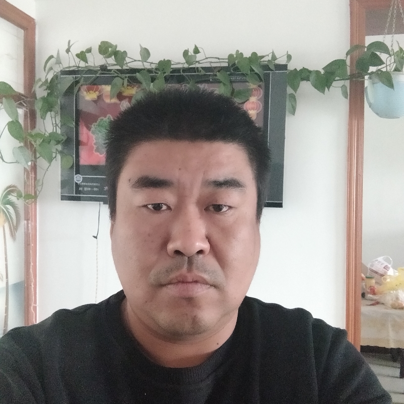 等待出墙红杏的照片