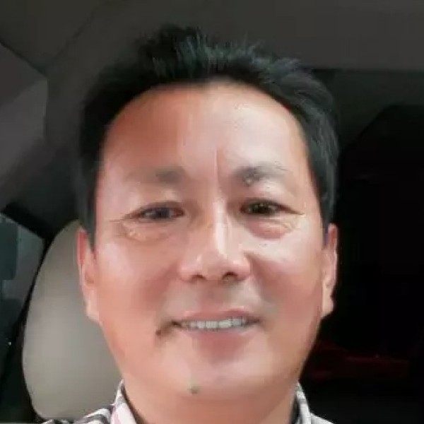 青衫停止寂冷的照片