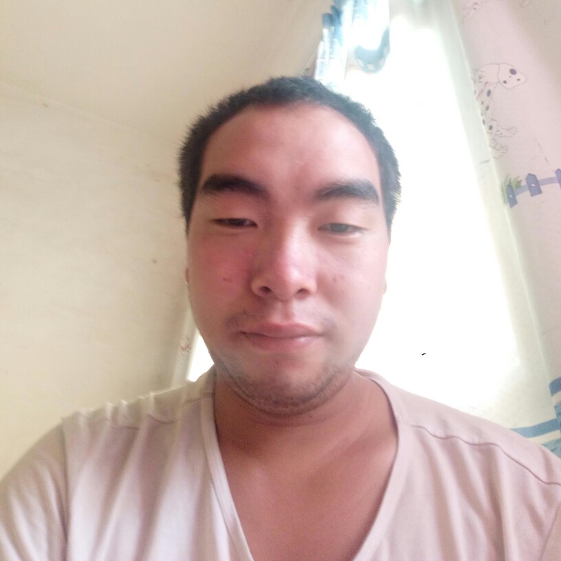 画板闻平淡的照片