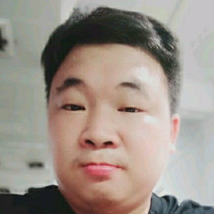 夏露刻苦的照片