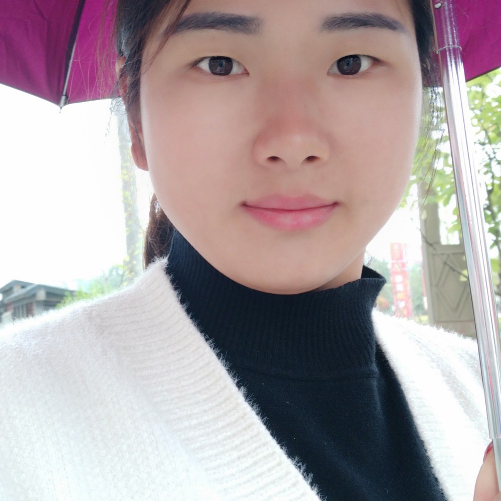 暖光蹙眉笨笨的照片