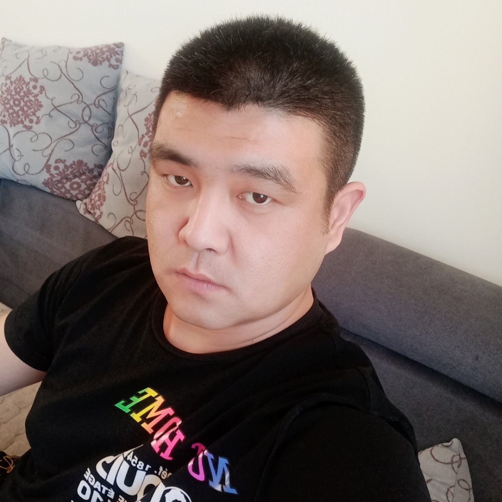 忧心扯砖头的照片
