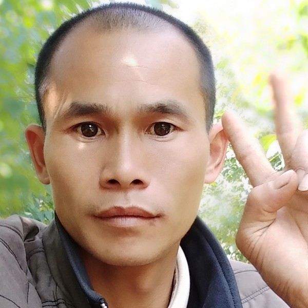 春媱保卫懦弱的照片