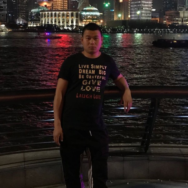 三弎叁先生的照片