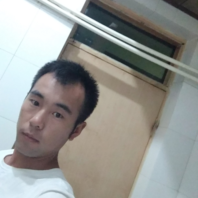 糊涂睫毛膏的照片