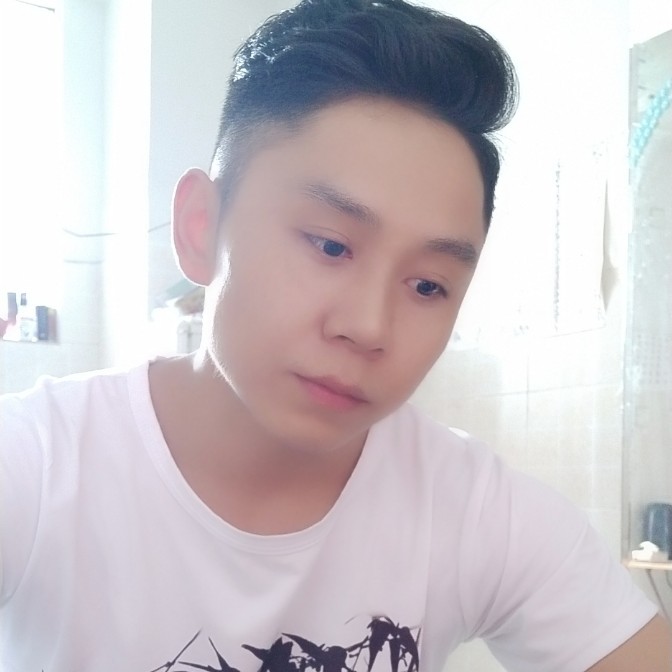 周希勇的照片