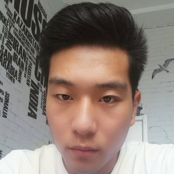 哑铃老迟到的照片
