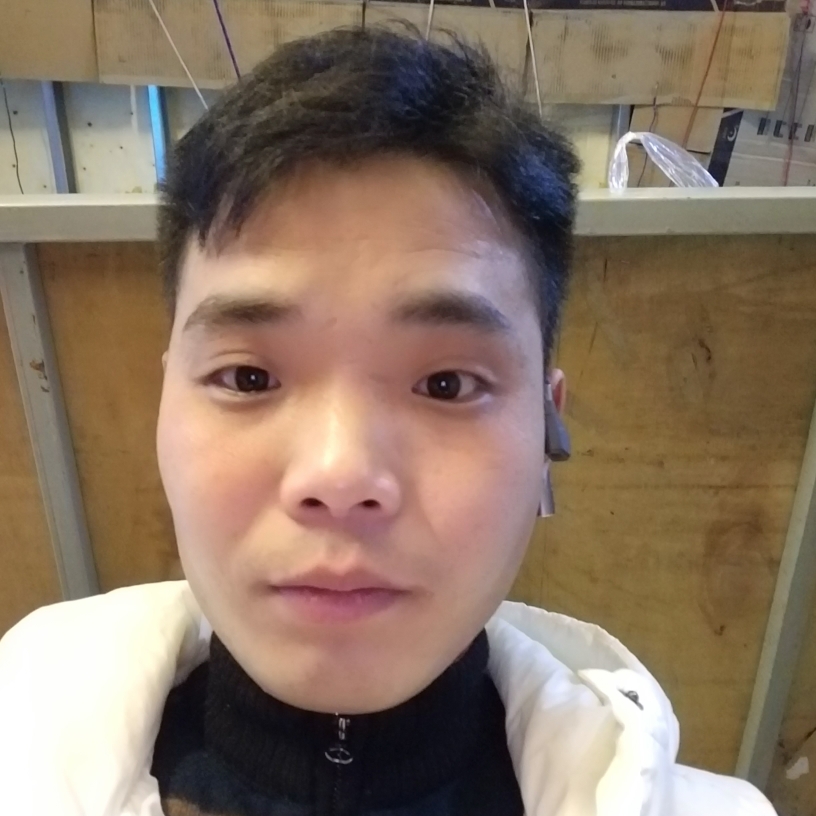 刘春洪的照片