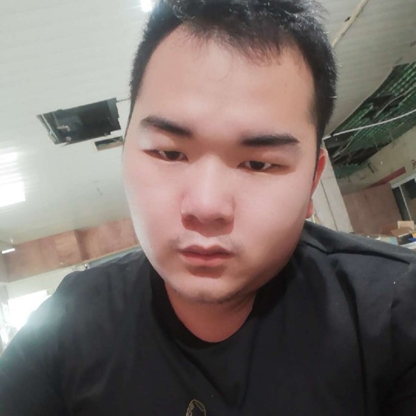 笑着寻找的照片