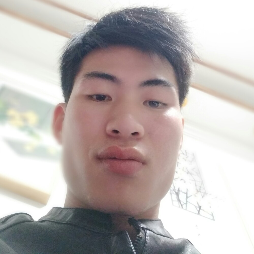 何仕明的照片