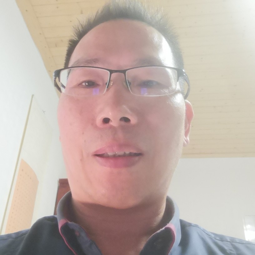 冷静倾心哑铃的照片