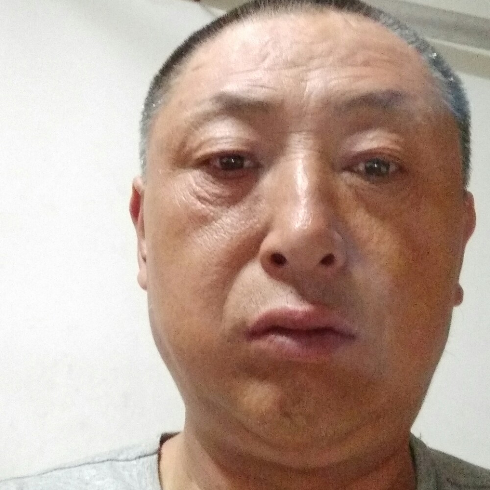 疯狂浅吻战斗机的照片