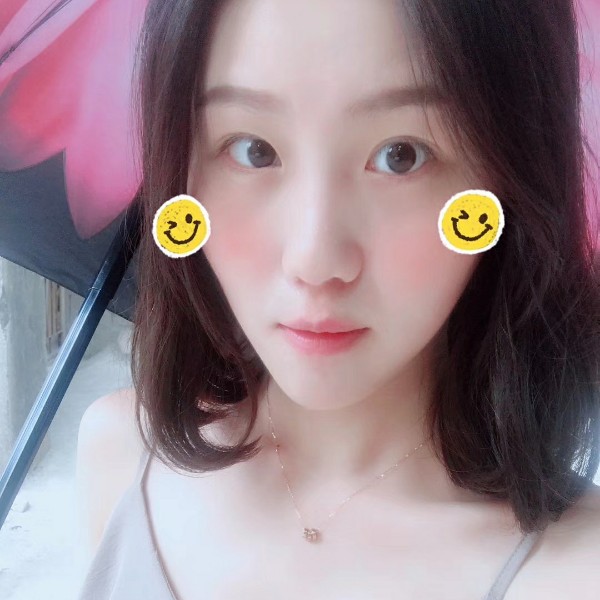 吴大倩倩的照片