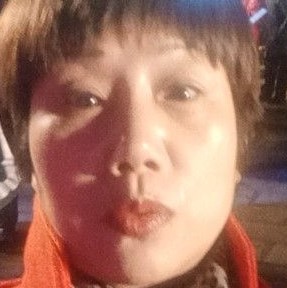 晓一笑的照片