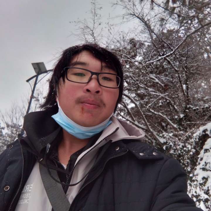 等待向水蜜桃的照片